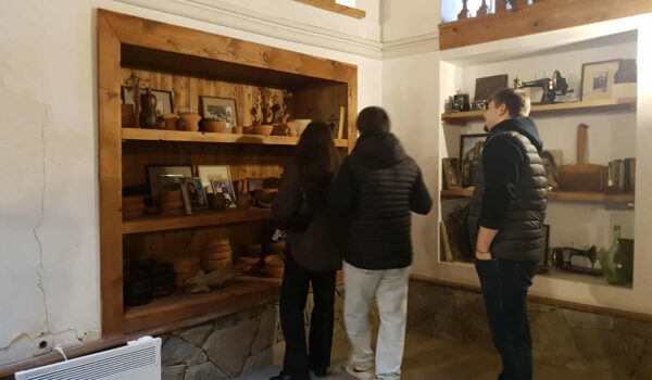 7c0eb202-8bb9-4f6e-ba73-3a1d5a467f7f