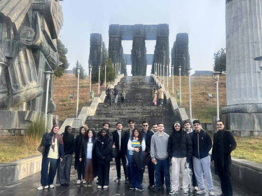 მონუმენტი